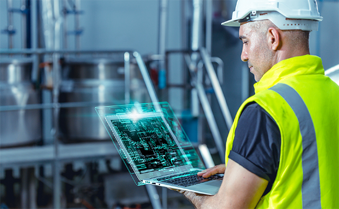 IFS_ER_Wrapper_Webpage Images 4_Digitize your oil field